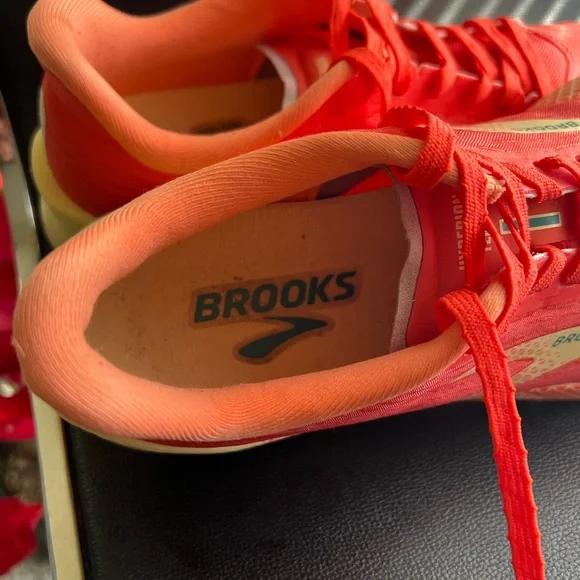 Brooks Women's Hyperion Tempo Size 9.5 Medium - Picture 10 of 10